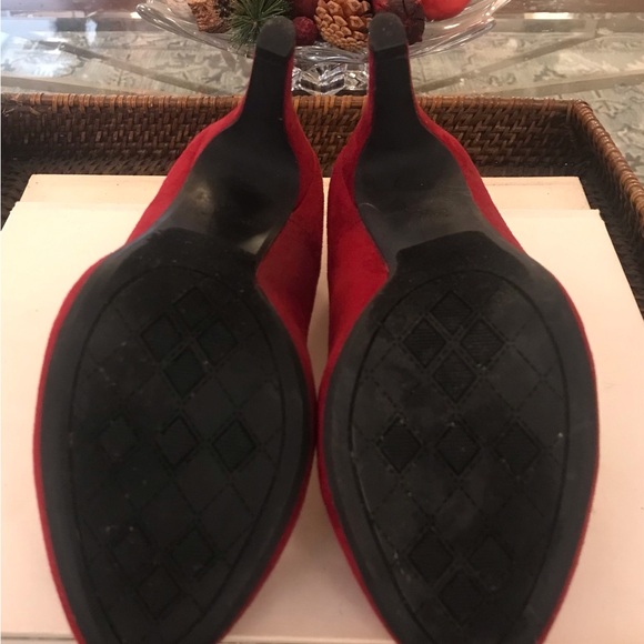 Red Women's Heels - Picture 5 of 5
